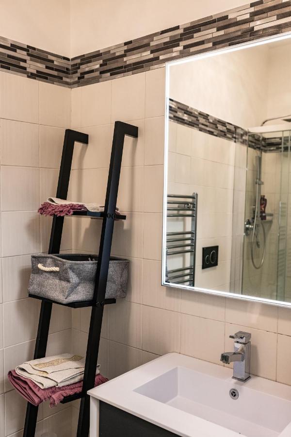 Morgana Sotto Le Torri Centro Storico Apartment Bologna Ngoại thất bức ảnh